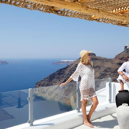 You & Me Suites Firá Buitenkant foto