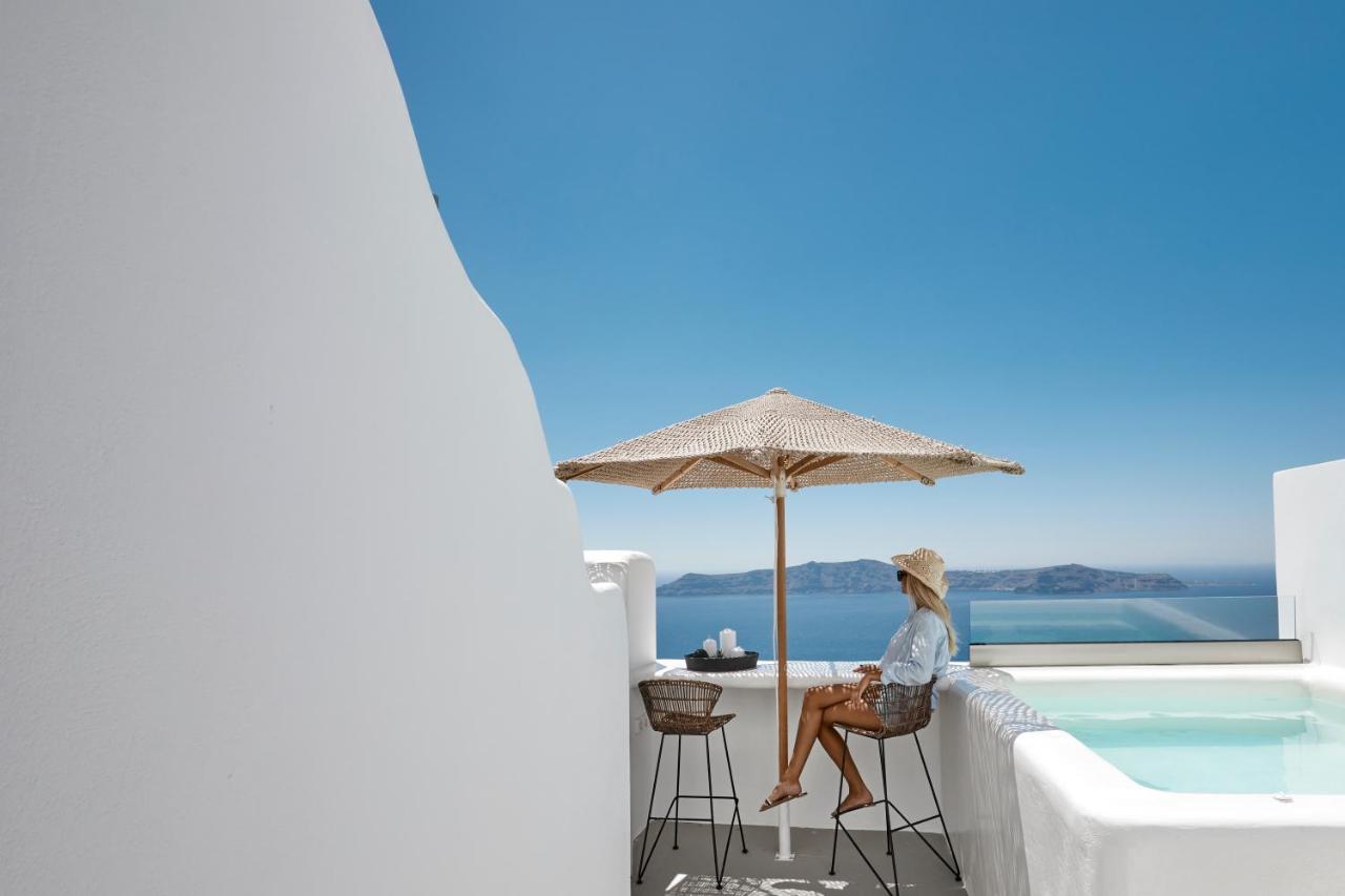 You & Me Suites Firá Buitenkant foto
