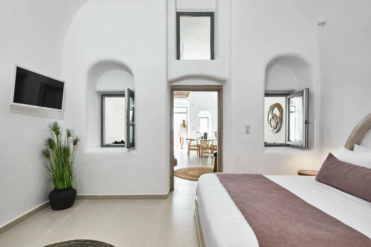 You & Me Suites Firá Buitenkant foto