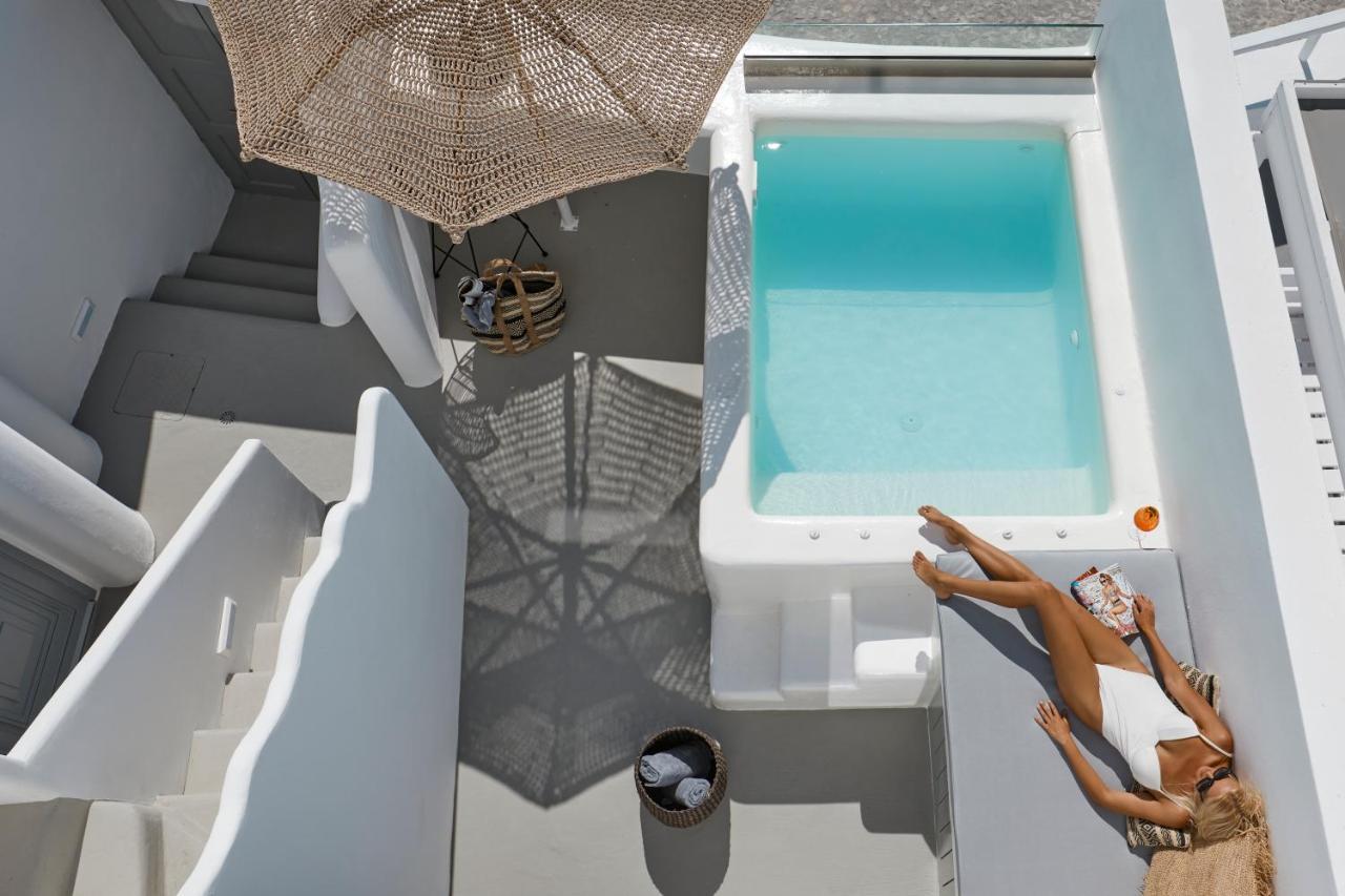 You & Me Suites Firá Buitenkant foto