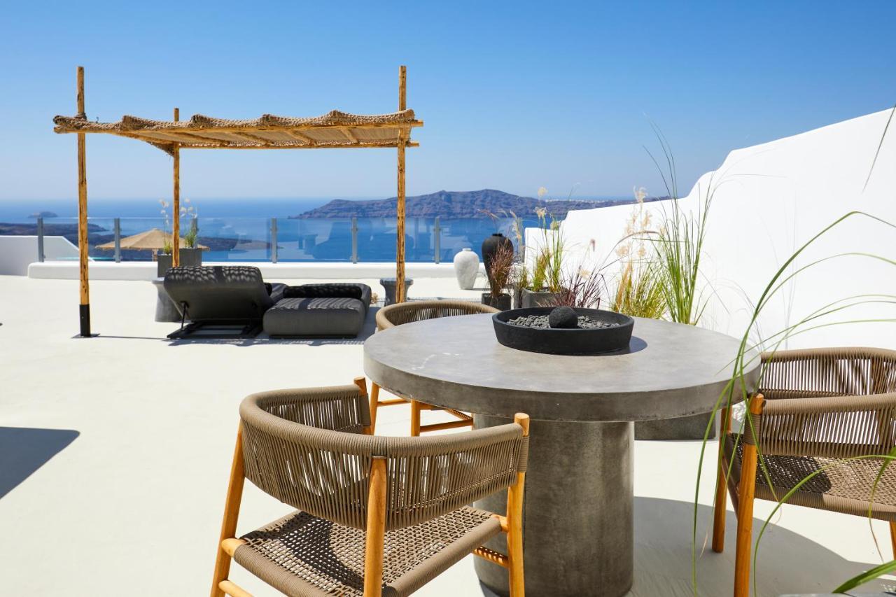 You & Me Suites Firá Buitenkant foto