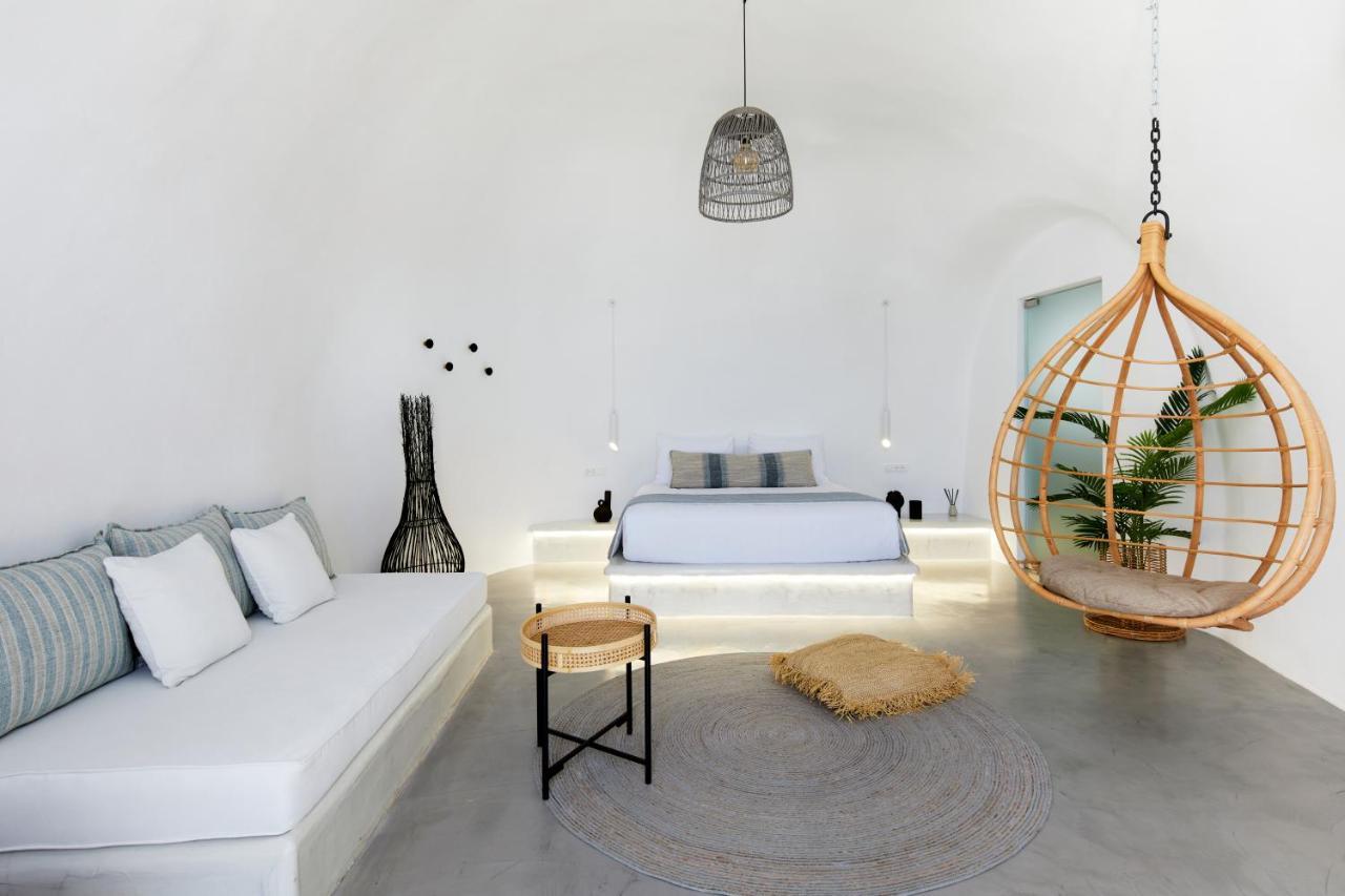 You & Me Suites Firá Buitenkant foto